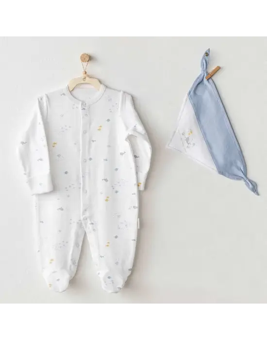 Omarı Denizin Keyifli Yeri: Beyaz Bebek Tulum Takımı