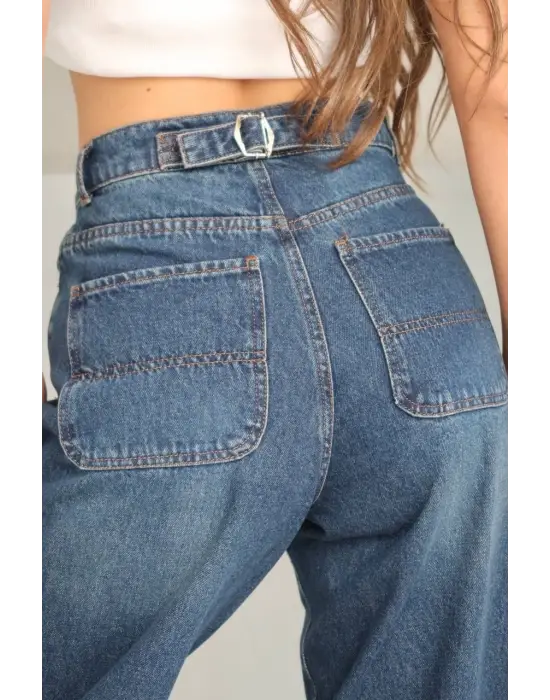 Arkadan tokalı jeans pantolon