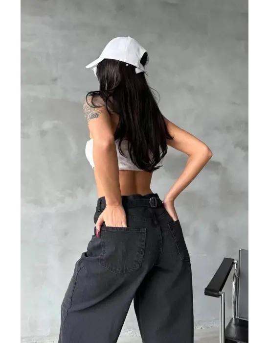 Arkadan tokalı jeans pantolon Siyah