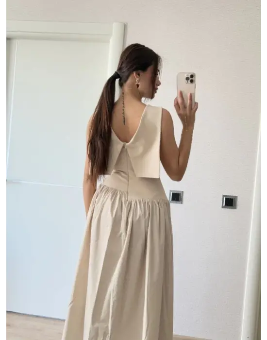 Arkası Kanatlı Uzun Elbise- Bej