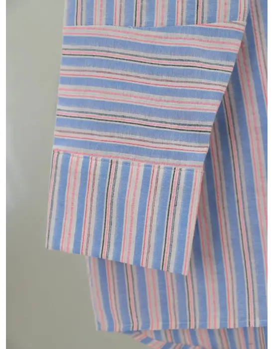 Omarı Mavi Oversize Gömlek Kabartma Çizgilerle Tasarım