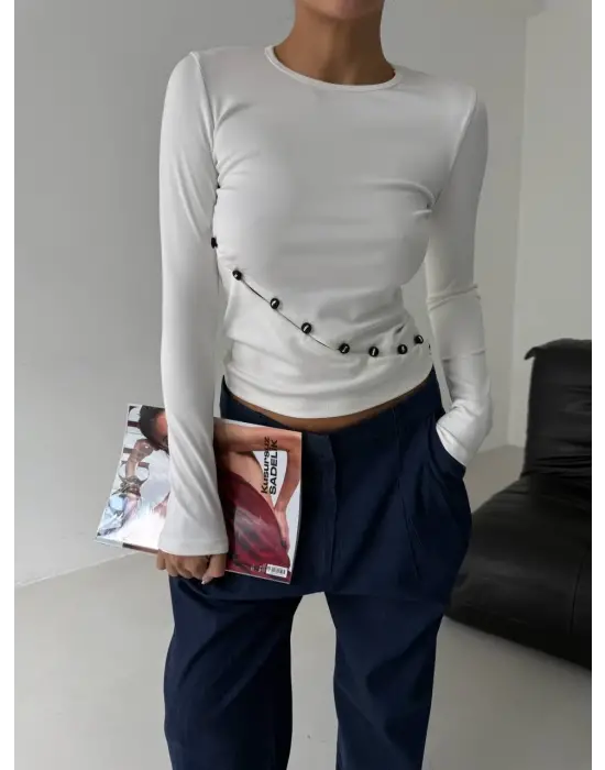 Asimetrik alt detaylı bluz beyaz