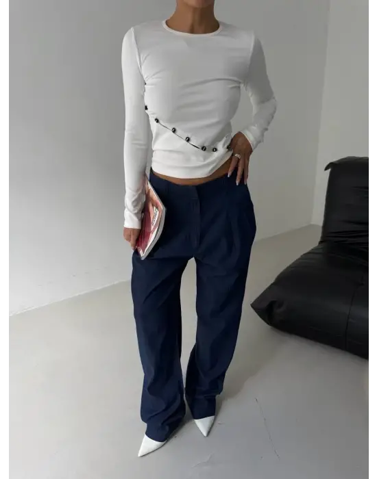 Asimetrik alt detaylı bluz beyaz