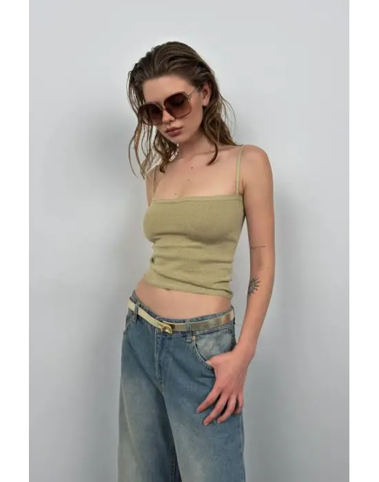 Askı Detay Parlak Triko Bluz