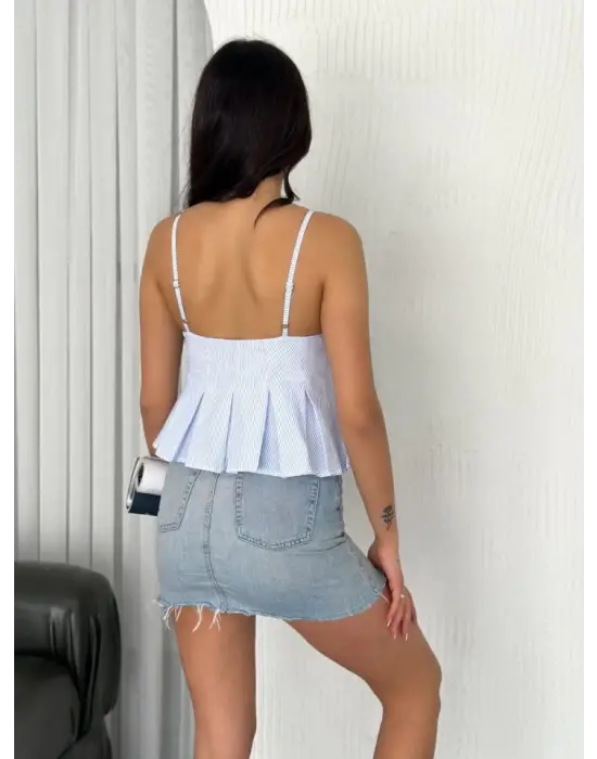 Omarı Dantel Detaylı Dekolte Crop Top - Açık Mavi