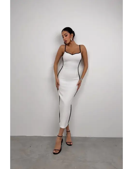 Omarı Kalp Yaka Biye Detaylı Elbise