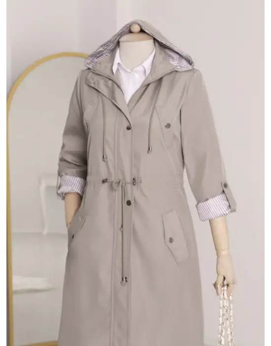 Omarı Çizgili Gri Trençkot