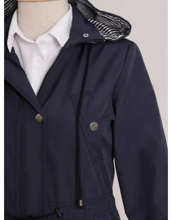 Astarı Çizgili Trençkot     -Laci