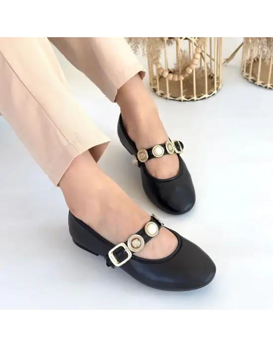 Zarif Siyah Cilt Babet