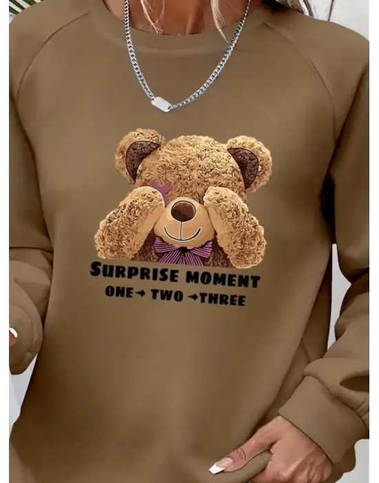 Omarı Rahat ve Şık Ayıcık Desenli Uzun Kollu Bluz