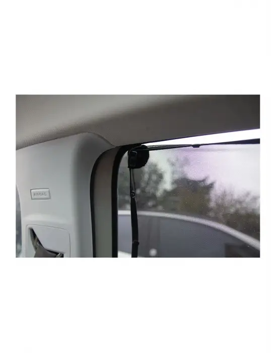 Omarı Ayarlanabilir Oto Yan Cam Güneşliği