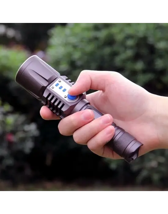 Baretta Brs18 Oto Şarjlı T6 Led 3000 Lümen El Feneri