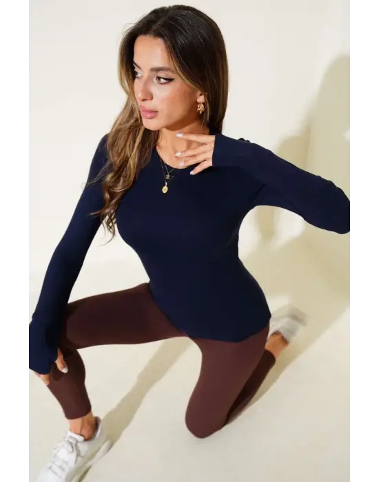 Basic Parmak Geçirme Detaylı Bluz Lacivert T4266