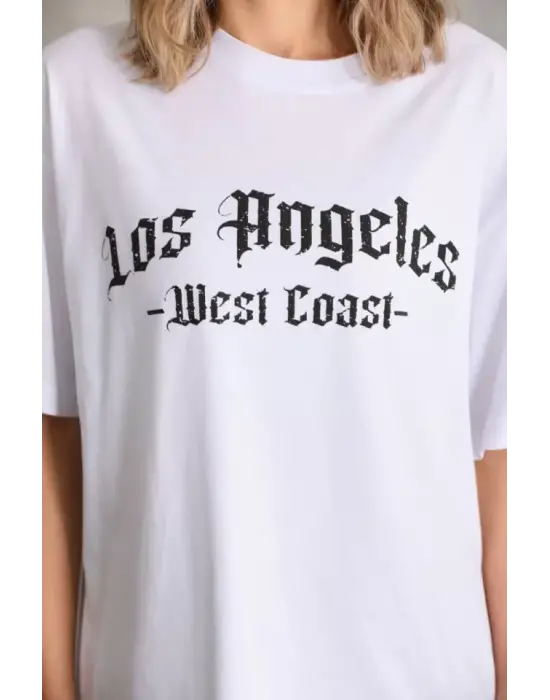 Omarı Yaratıcı Desenli Oversize Beyaz T-Shirt