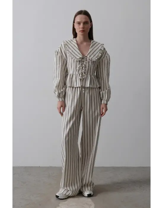 Bebe Yakalı Önü Bağlamalı Takım - Natür