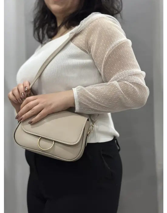 Omarı Şık Bej Renkli Cilt Dokulu Çanta