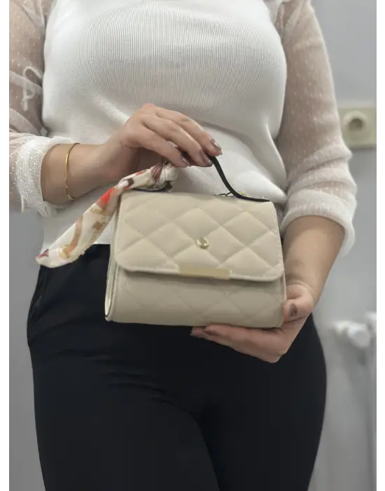 Omarı Zarif Bej Renkli Deri Çanta