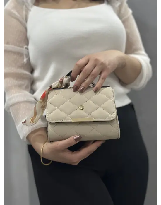 Omarı Zarif Bej Renkli Deri Çanta