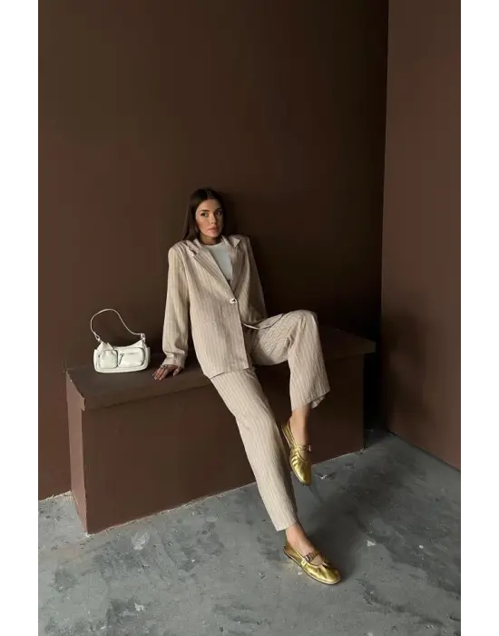 Bej Çizgili Ceket Ve Pantolon Takım