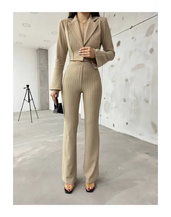 İddialı İspanyol Kollu Çizgili Takım