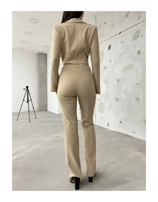 İddialı İspanyol Kollu Çizgili Takım