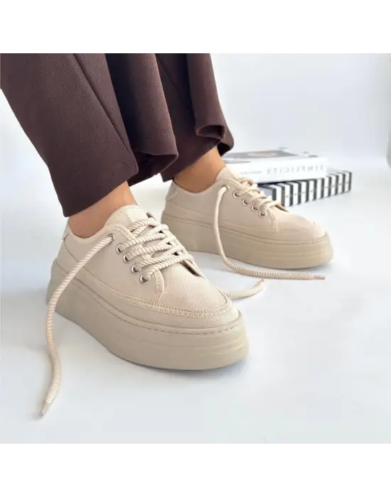 Omarı Aşk Dolu Bej Keten Bağcıklı Sneaker