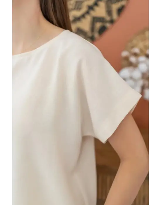 Bej T-Shirt Ve Pantolon Takım