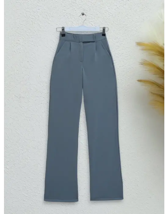 Omarı Esnek ve Rahat Gri Likralı Beli Cırtlı Pantolon