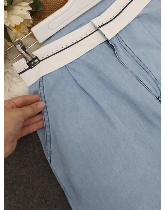 Beli Kancalı Kemer Detaylı İnce Kot Pantolon -Açık Mavi