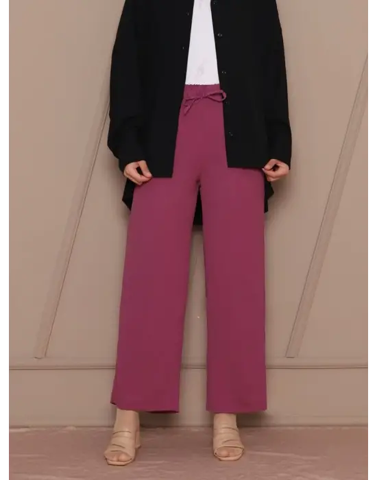 Omarı Rahat Kullanımı ile Dikkat Çeken Ayrobin Pantolon