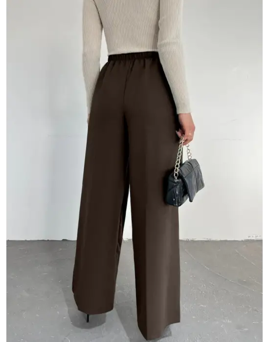 Omarı Esnek Beliyle Rahat Kullanımlı Bol Paça Pantolon