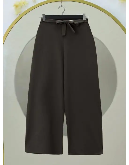 Omarı Esnek Beliyle Rahat Kullanımlı Bol Paça Pantolon