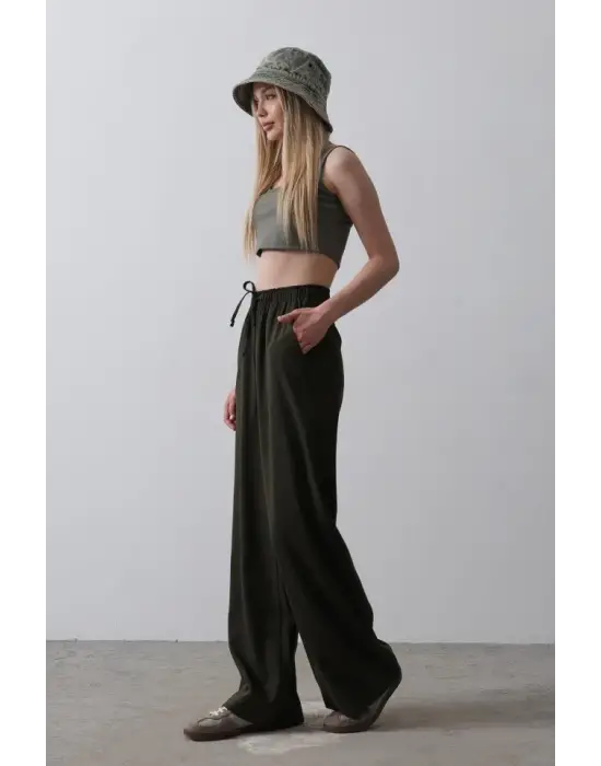 Omarı Rahat ve Şık Beli Lastikli Pantolon - Koyu Haki