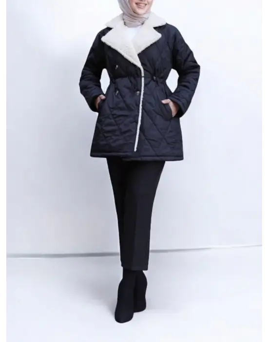 Omarı Şık ve Sıcak Siyah Kapitone Mont