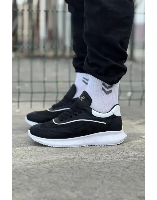 Omarı Spor Şıklığına Adım At: Siyah Beyaz Erkek Triko Ayakkabı