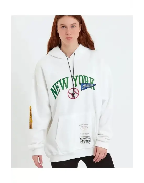 Omarı Minimalist Desenli Kapüşonlu Sweatshirt - Beyaz