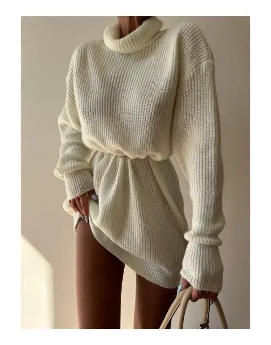 Modern Boğazlı Triko Elbise