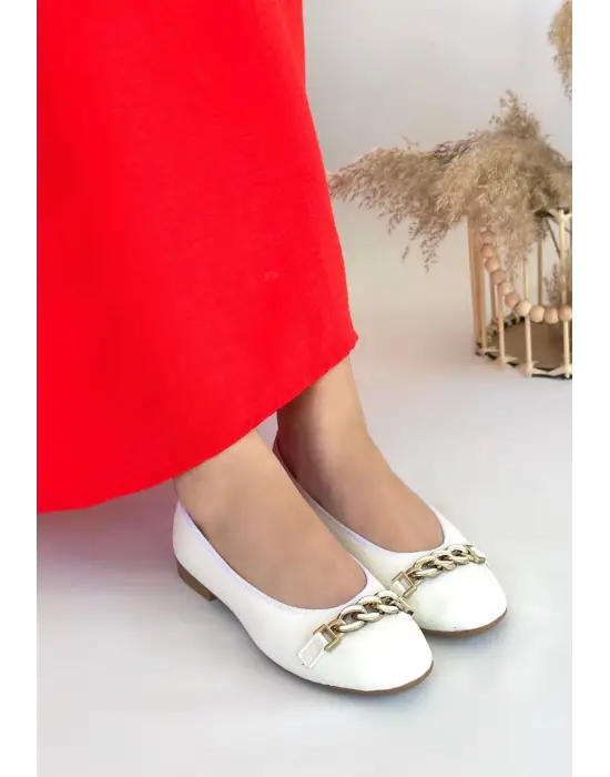 Omarı Beyaz Cilt Babet Ayakkabı