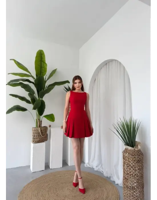 Omarı Çiçek Desenli Mini Elbise