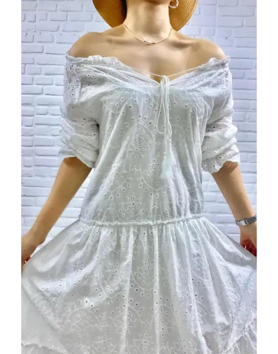 Beyaz Dantelli New Elbise