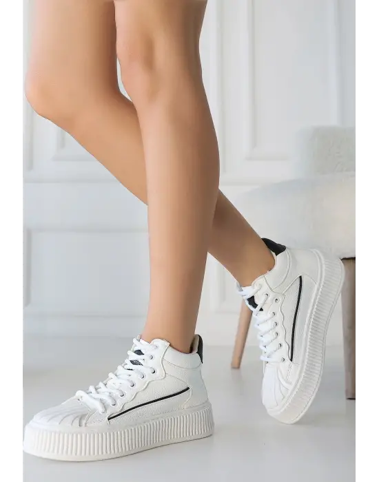 Omarı Spor Ayakkabı Siyah Detaylı Bağcıklı Modelleri