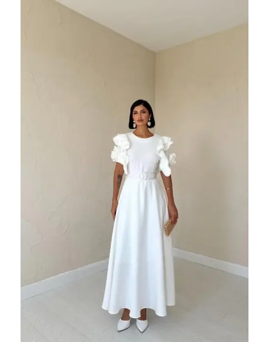 Omarı Volan Detaylı Beyaz Elbise