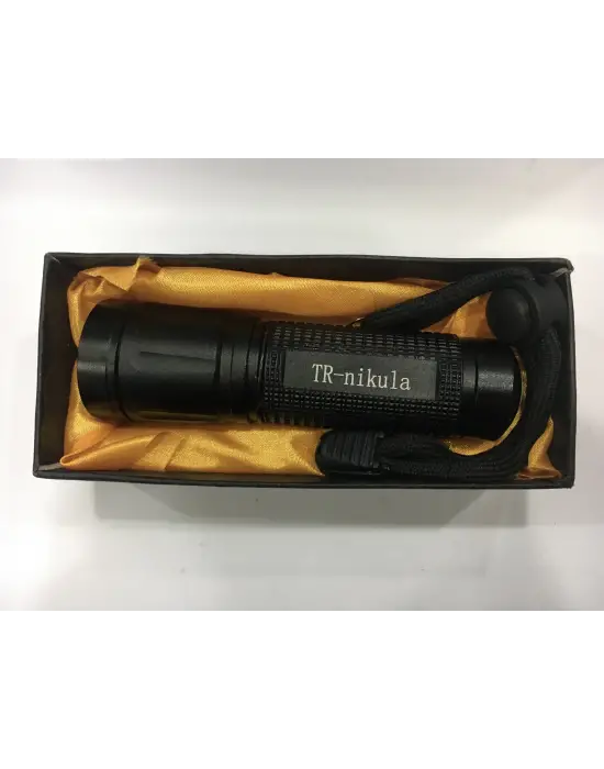 Omarı Güçlü Işık Saçan Mini Fener D35