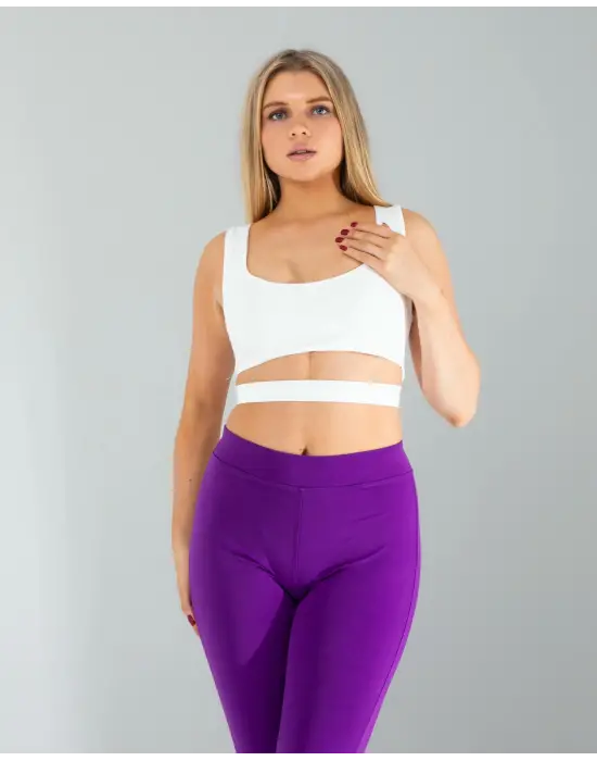 Omarı Etkileyici Beyaz Askılı Dalgıç Crop