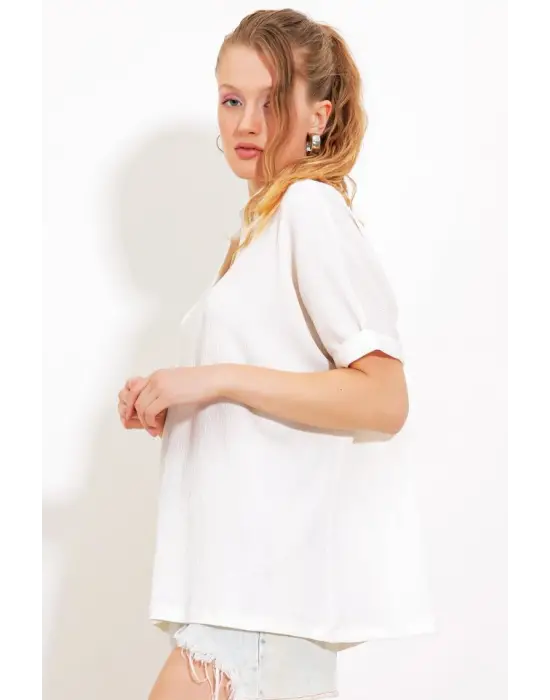Beyaz Oversize Polo Yaka Örme Bluz 0486