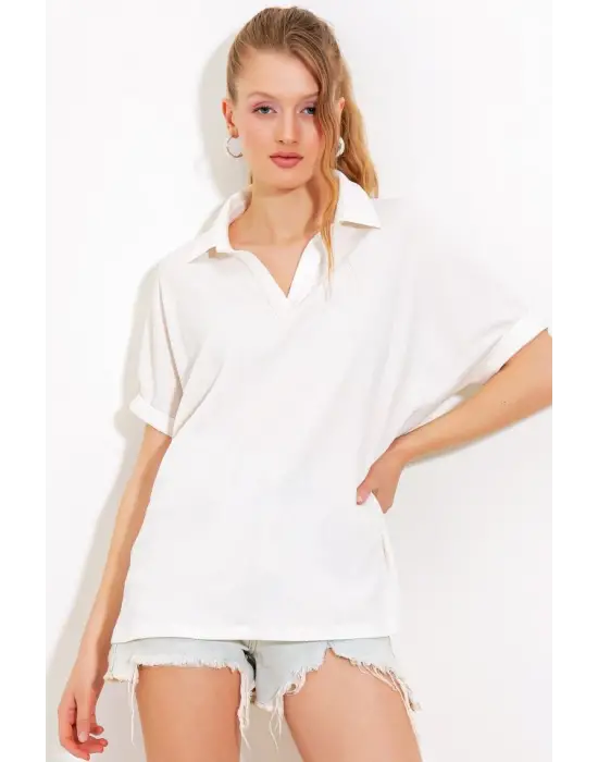 Beyaz Oversize Polo Yaka Örme Bluz 0486