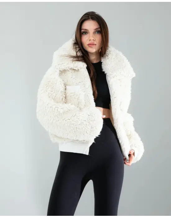 Göz Alıcı Peluş Ceket