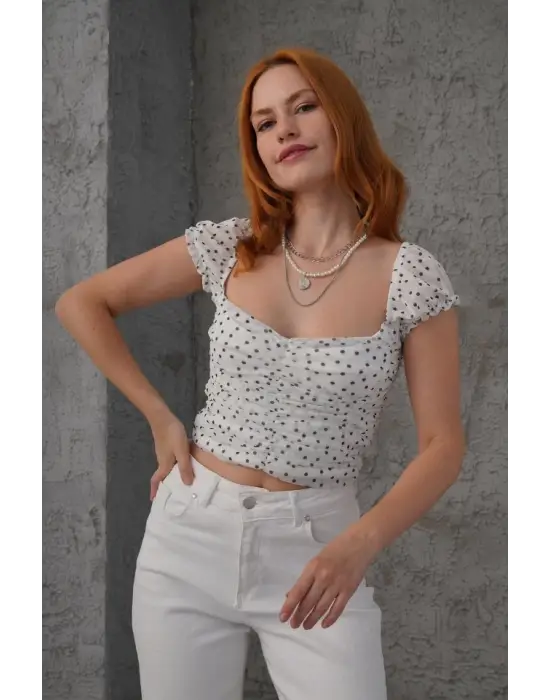 Omarı Beli Vurgulayan Tül Beyaz Bluz