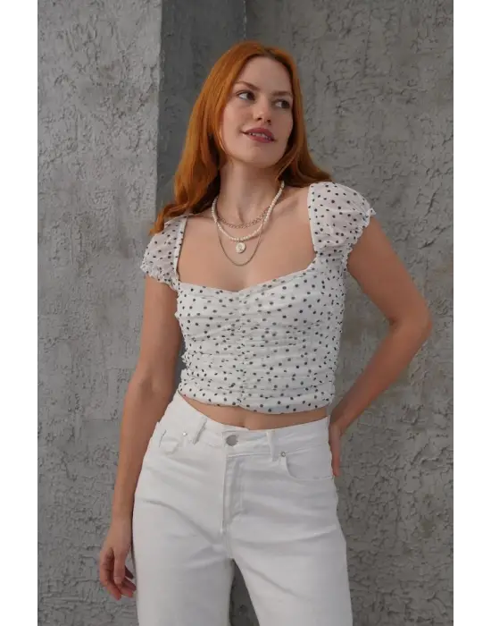 Omarı Beli Vurgulayan Tül Beyaz Bluz