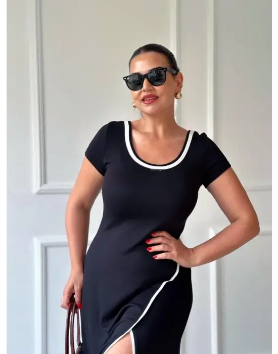 Omarı Etkileyici Beyaz Elbise - Yuvarlak Yaka, Yırtmaç Detayıyla!